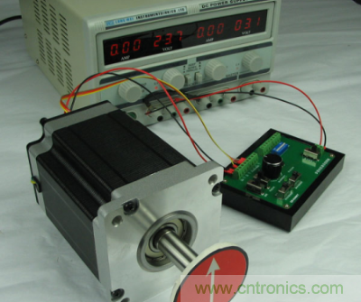 圖1：步進(jìn)電機及驅(qū)動器