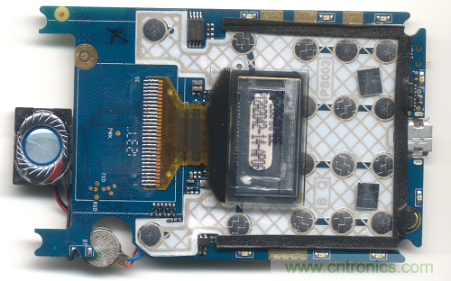 拆解探秘:售價75元的手機為什么還能盈利?