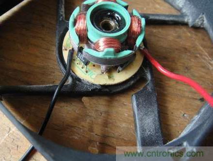 想減少電費(fèi)嗎？DIY一個(gè)迷你風(fēng)力發(fā)電機(jī)吧