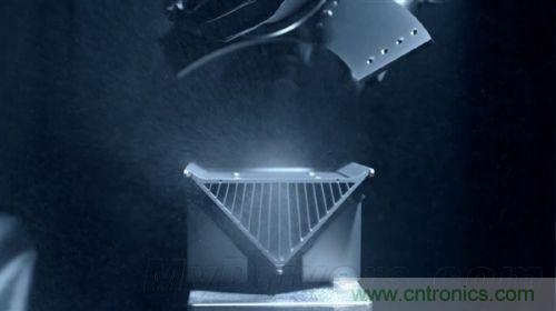 顛覆傳統設計,蘋果全新Mac Pro生產線探秘