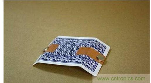 快速DIY"免費"太陽能充電器