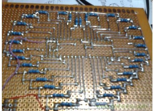 心&rdquo;型LED 焊接背面完成圖