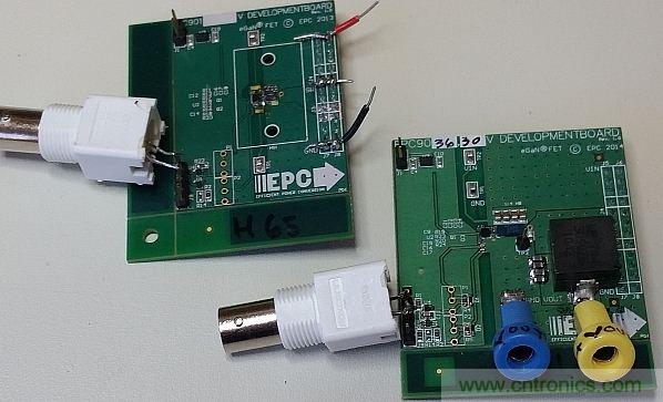 圖1：這里僅在左側(cè)的電路板上配備了半橋配置，右側(cè)的電路板配備了完整的DC-DC轉(zhuǎn)換器。香蕉插座可將測(cè)試板連接至電子負(fù)載。通過BNC連接器可連接至外部脈沖發(fā)生器。