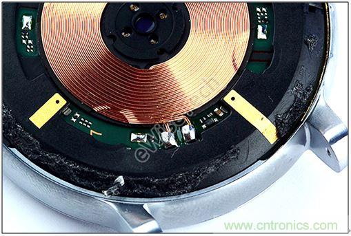 MOTO 360二代智能手表拆解：只有細節，沒有亮點