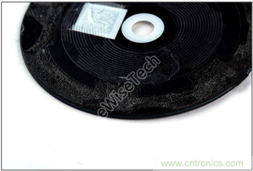 MOTO 360二代智能手表拆解：只有細節，沒有亮點