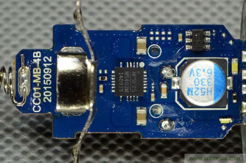 小米車載充電器拆解評測：49元能讓這枚&ldquo;子彈&rdquo;飛多遠(yuǎn)？