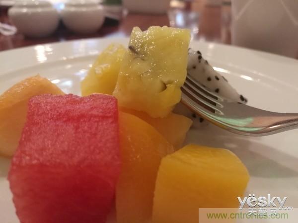 新旗艦Mate 8全評測：橫空出世！能否延續(xù)一機(jī)難求？