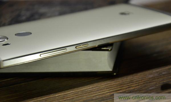 新旗艦Mate 8全評測：橫空出世！能否延續(xù)一機(jī)難求？