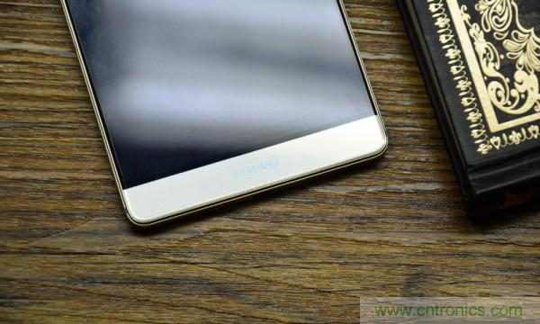 新旗艦Mate 8全評測：橫空出世！能否延續(xù)一機(jī)難求？