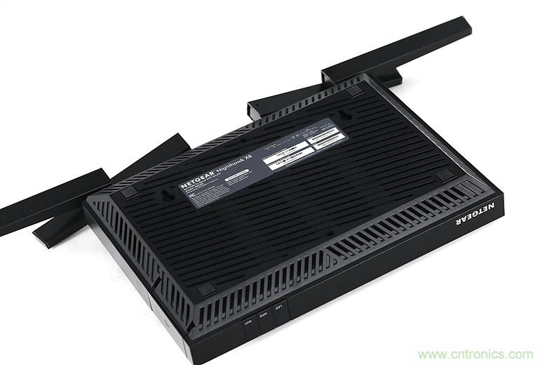 無(wú)線性能很野蠻的上網(wǎng)&ldquo;指揮官&rdquo;&mdash;&mdash;網(wǎng)件R8500