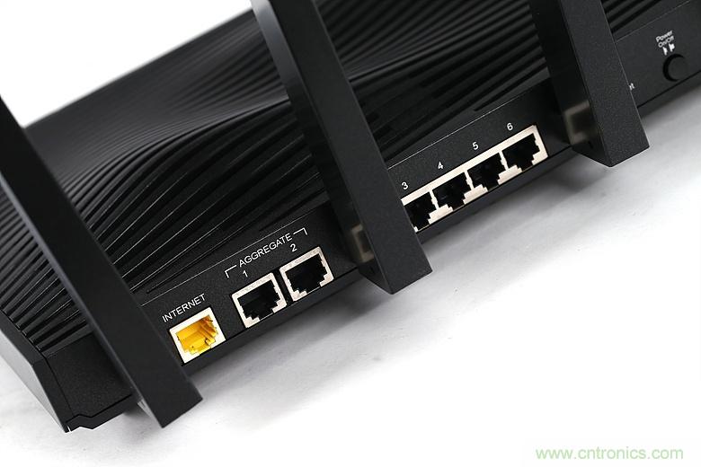 無(wú)線性能很野蠻的上網(wǎng)&ldquo;指揮官&rdquo;&mdash;&mdash;網(wǎng)件R8500