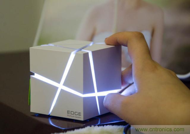 洛斐創意藍牙音箱，光與建筑點綴生活