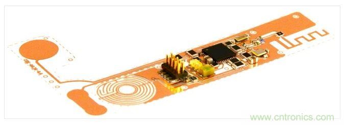 藍牙傳感器電路:可以折疊成想要的形狀,并用塑料制造出來。