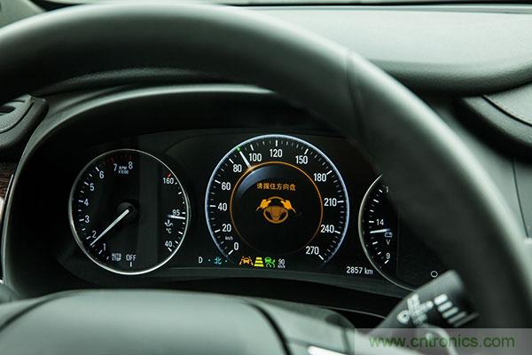 親測：從ADAS到自動駕駛，不同品牌上路表現對比