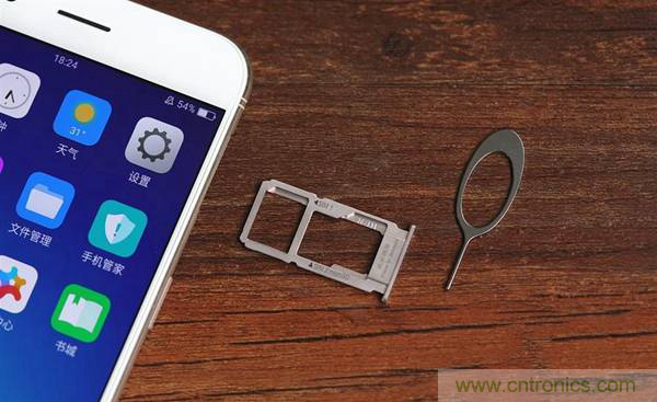 eSIM技術揭秘：蘋果手表如何做到不插卡也能打電話？