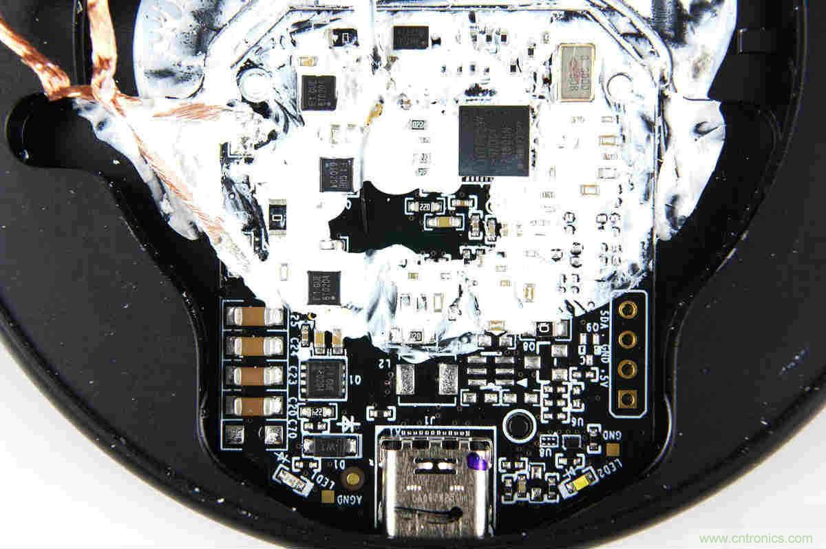 拆解對比:系出同門,小米、紫米無線充電器的差別有多大?