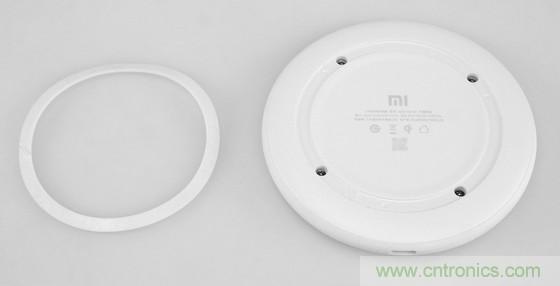 拆解對比:系出同門,小米、紫米無線充電器的差別有多大?