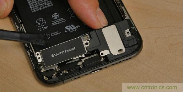 拆解iPhone XS:發現7納米工藝的奧秘