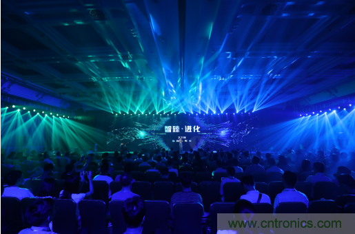 打破認知！ITOO EDGE 5革命性智能中控上市在即，智能引擎如何為住宅注入智能化動力