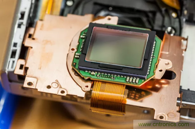 視覺(jué)系統(tǒng)CCD和CMOS傳感器原理應(yīng)用有何區(qū)別？