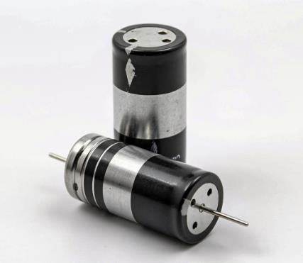 鋁殼電阻技術(shù)解析:原理、優(yōu)勢與產(chǎn)業(yè)生態(tài)全景 鋁殼電阻技術(shù)解析:原理、優(yōu)勢與產(chǎn)業(yè)生態(tài)全景